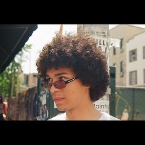 Guess: Transition Lense Glasses